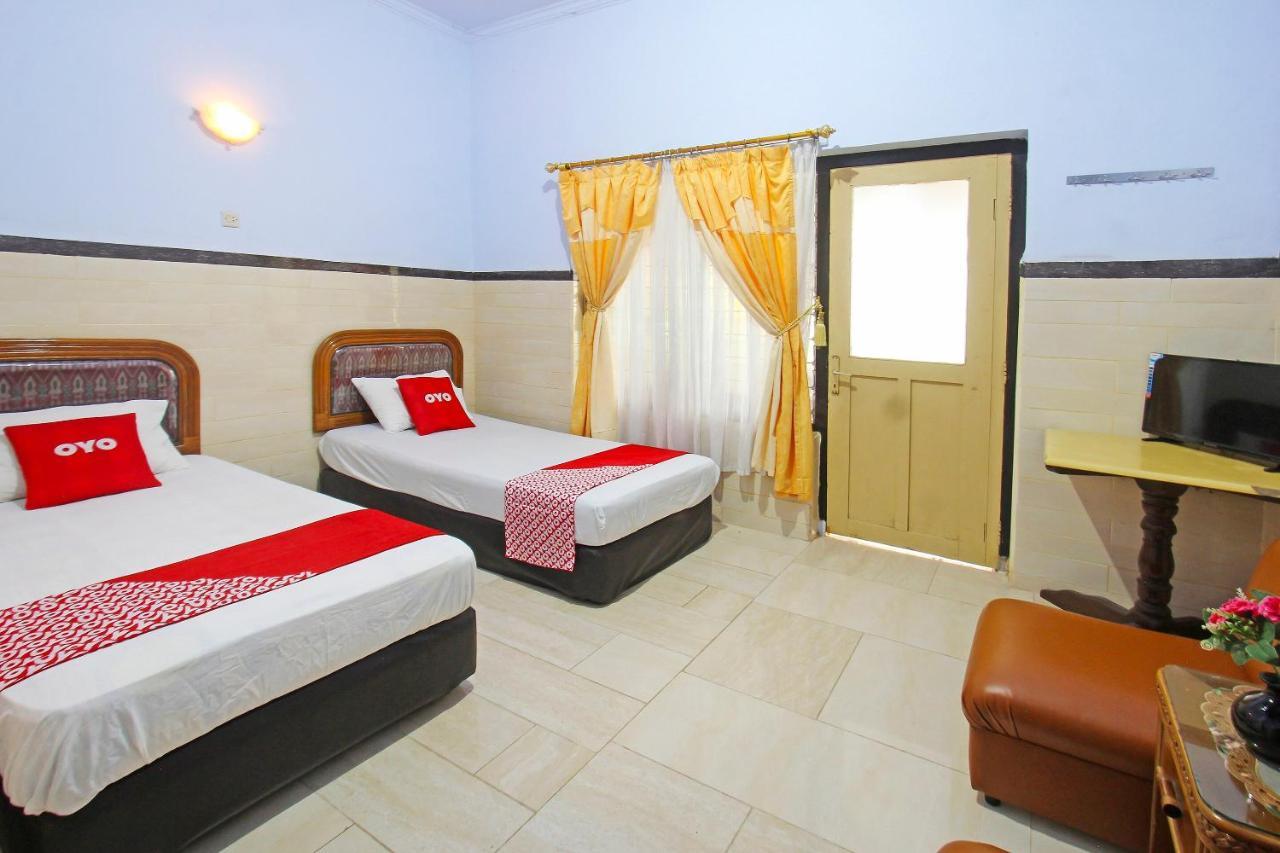 Oyo 91516 Wisata Hotel Mataram Exterior photo